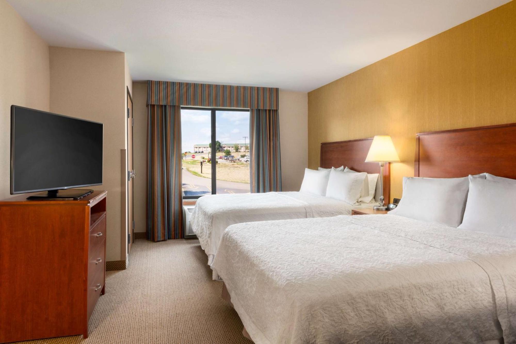 Hampton Inn Спирфиш Экстерьер фото